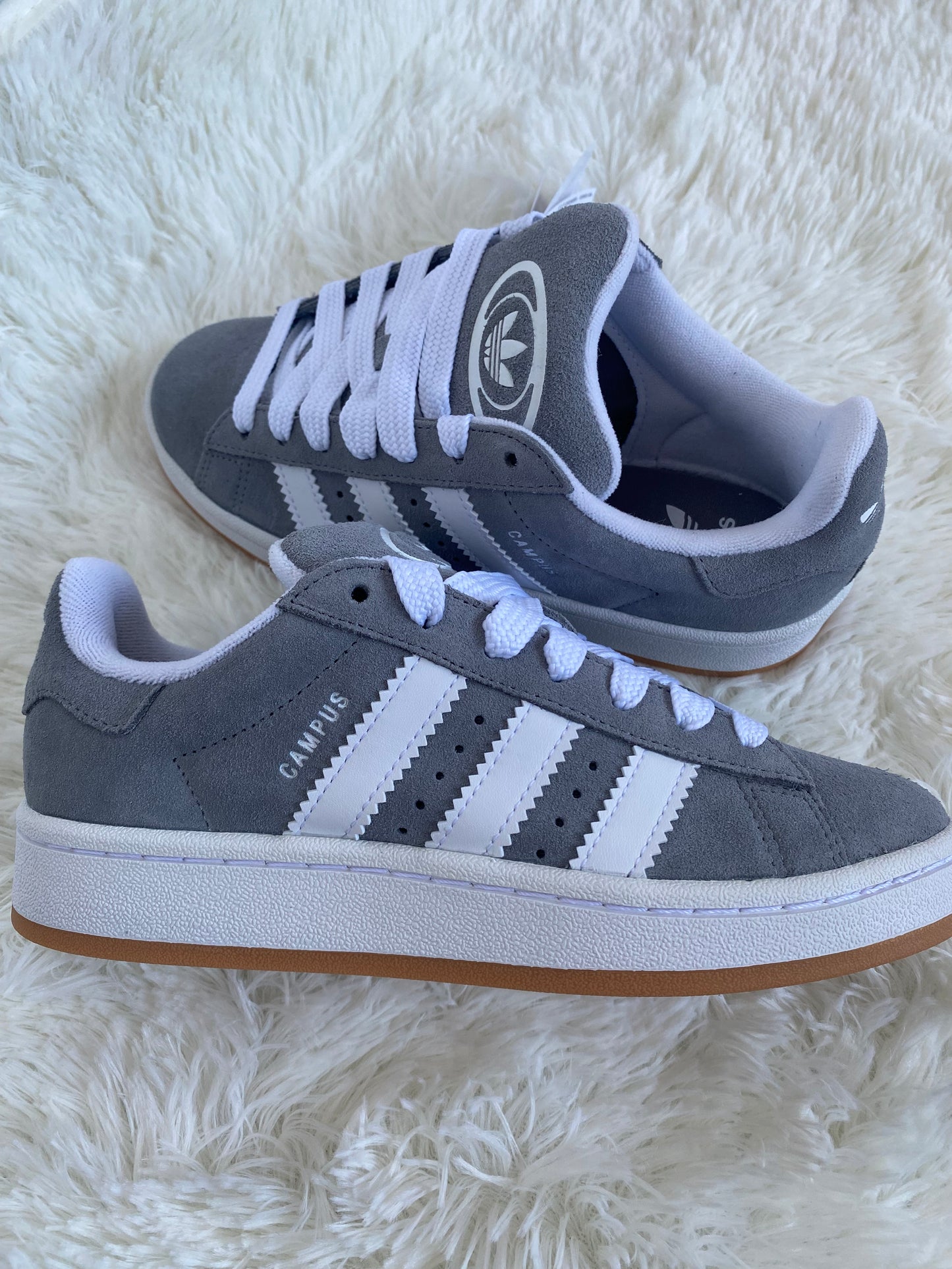 Adidas Campus 00s nere